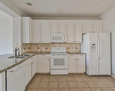 43 Alderon Woods Place - Photo Thumbnail 12