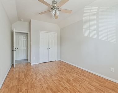 43 Alderon Woods Place - Photo Thumbnail 31