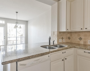 43 Alderon Woods Place - Photo Thumbnail 18