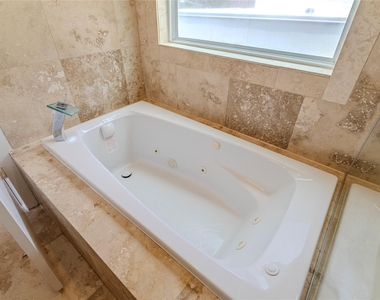 1414 Laird Street - Photo Thumbnail 15