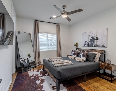 1414 Laird Street - Photo Thumbnail 3