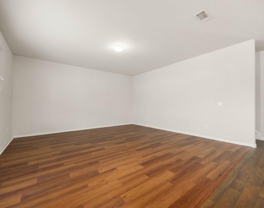 6727 Dayridge Lane - Photo Thumbnail 12
