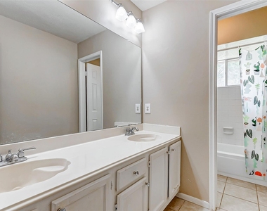 10626 Alderford Court - Photo Thumbnail 26