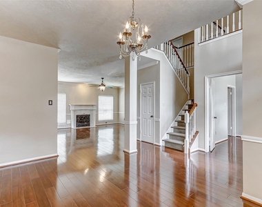10626 Alderford Court - Photo Thumbnail 5