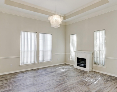 1515 Orchard Park Drive - Photo Thumbnail 1