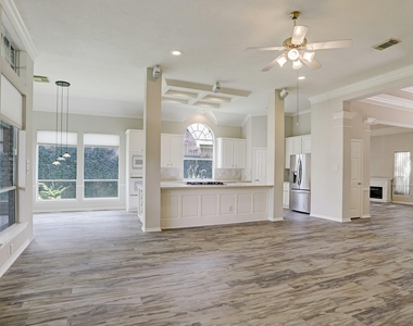 1515 Orchard Park Drive - Photo Thumbnail 5