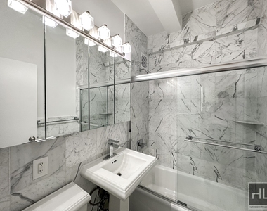 West 16 Street - Photo Thumbnail 4