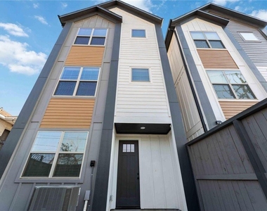 2524 Live Oak Street - Photo Thumbnail 26