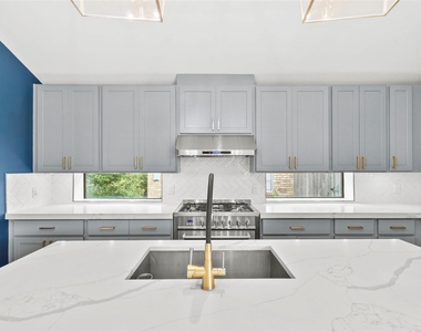2703 Tannehill Drive - Photo Thumbnail 14