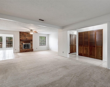 121 Elmwood Street - Photo Thumbnail 3