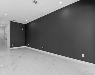 7323 Bastogne Road - Photo Thumbnail 14
