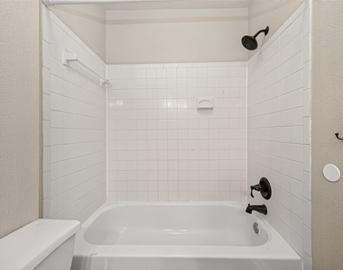 10038 Green Valley Lane - Photo Thumbnail 31