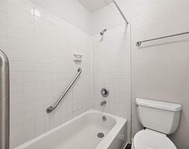 10038 Green Valley Lane - Photo Thumbnail 24
