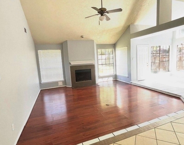 7927 Manzano Drive - Photo Thumbnail 2