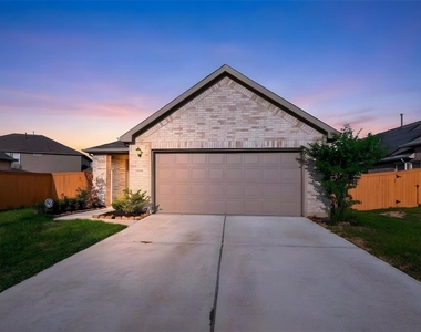 7423 Sunlit Harbor Drive - Photo Thumbnail 3