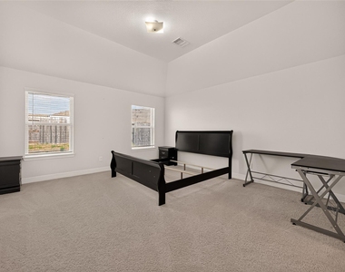 7423 Sunlit Harbor Drive - Photo Thumbnail 21