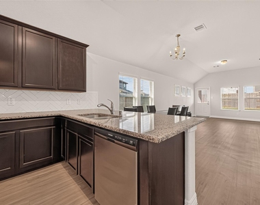 7423 Sunlit Harbor Drive - Photo Thumbnail 12