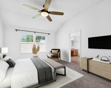 10627 Saratoga Square - Photo Thumbnail 32