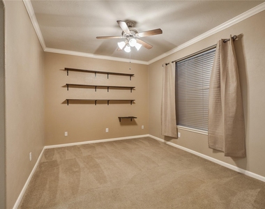 17250 Lafayette Hollow Lane - Photo Thumbnail 5