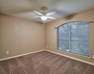 17250 Lafayette Hollow Lane - Photo Thumbnail 36