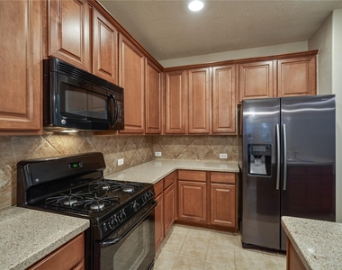 17250 Lafayette Hollow Lane - Photo Thumbnail 24