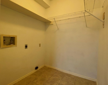 9700 Leawood Boulevard - Photo Thumbnail 7