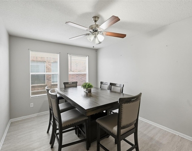 18215 Echo Mar Lane - Photo Thumbnail 13