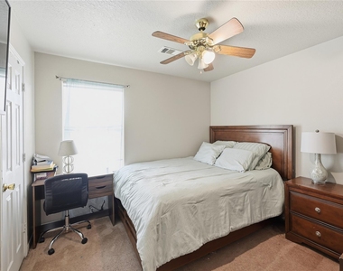 18215 Echo Mar Lane - Photo Thumbnail 17
