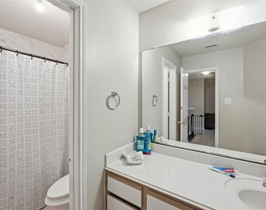 18215 Echo Mar Lane - Photo Thumbnail 18