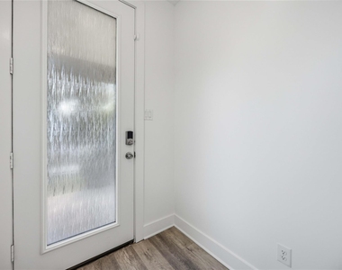 3369 Daphne Street - Photo Thumbnail 4