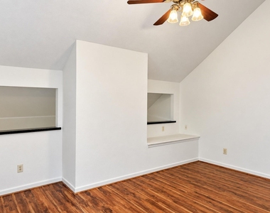 6700 Richardson Road - Photo Thumbnail 14