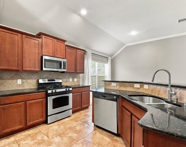 21513 Boix Manor Lane - Photo Thumbnail 15