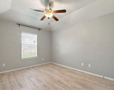 21513 Boix Manor Lane - Photo Thumbnail 18