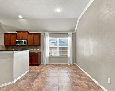 21513 Boix Manor Lane - Photo Thumbnail 12