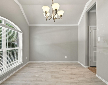 21513 Boix Manor Lane - Photo Thumbnail 5
