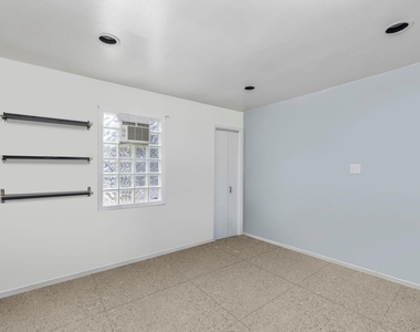 7902 Richmond Avenue - Photo Thumbnail 32