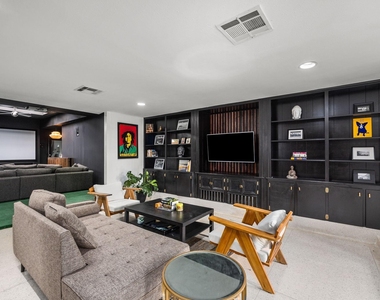 7902 Richmond Avenue - Photo Thumbnail 19
