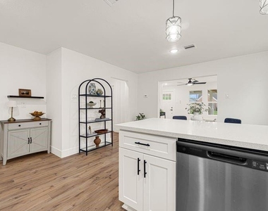 1519 Munger Street - Photo Thumbnail 10