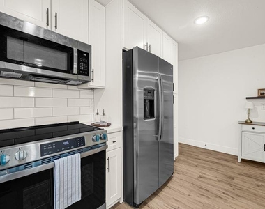 1519 Munger Street - Photo Thumbnail 9