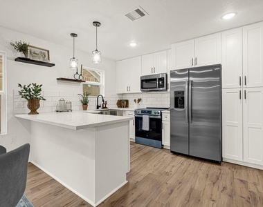 1519 Munger Street - Photo Thumbnail 7