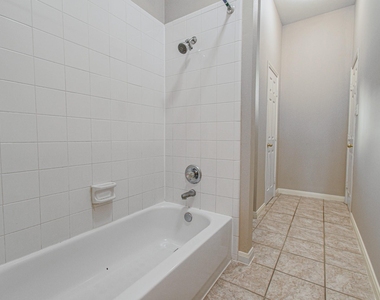 15919 Hurstfield Pointe Drive - Photo Thumbnail 31