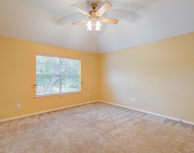 15919 Hurstfield Pointe Drive - Photo Thumbnail 35