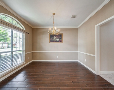 15919 Hurstfield Pointe Drive - Photo Thumbnail 4