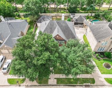 15919 Hurstfield Pointe Drive - Photo Thumbnail 46