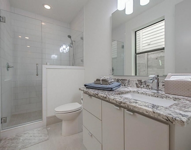 2516 Pease Street - Photo Thumbnail 11