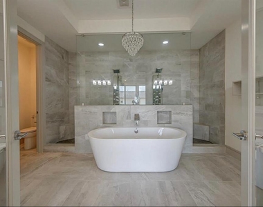 2516 Pease Street - Photo Thumbnail 12