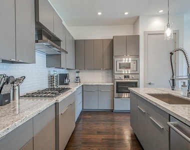 2516 Pease Street - Photo Thumbnail 4