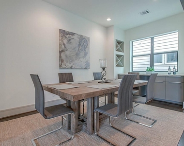 2516 Pease Street - Photo Thumbnail 6