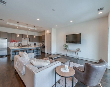 2516 Pease Street - Photo Thumbnail 15