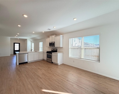 2023 Foxtail Creek Ct Crosby, Tx 77532 - Photo Thumbnail 15